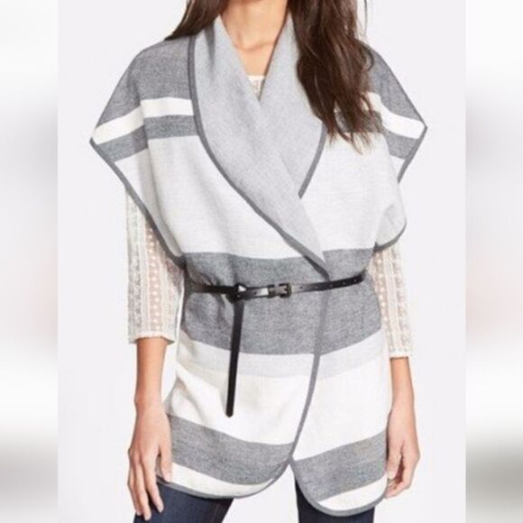 Hinge SOFT Gray White Stripe Cape Wrap Poncho Layered Vest XS/S - Picture 1 of 8